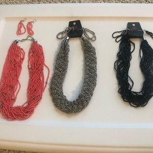 💥💥 3 paparazzi necklace/earring sets